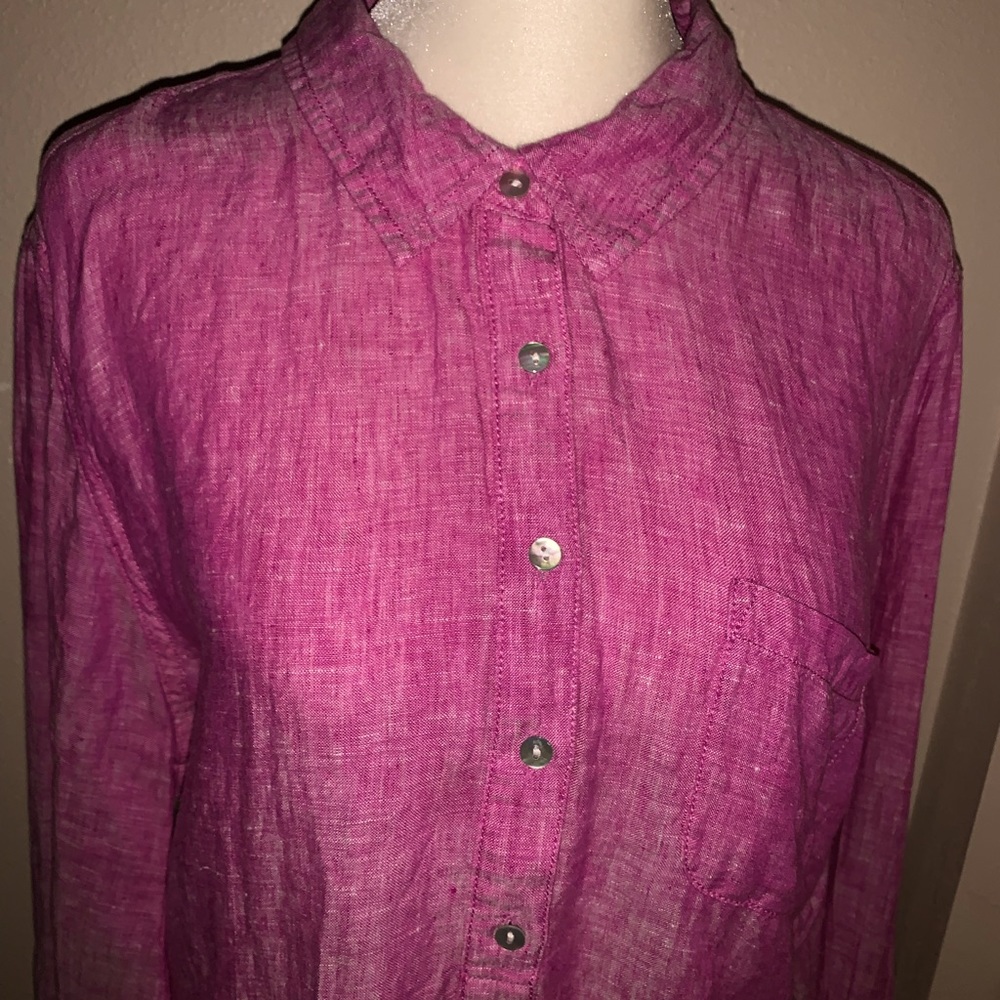 JONES & CO 100% Linen Long Sleeve Top.